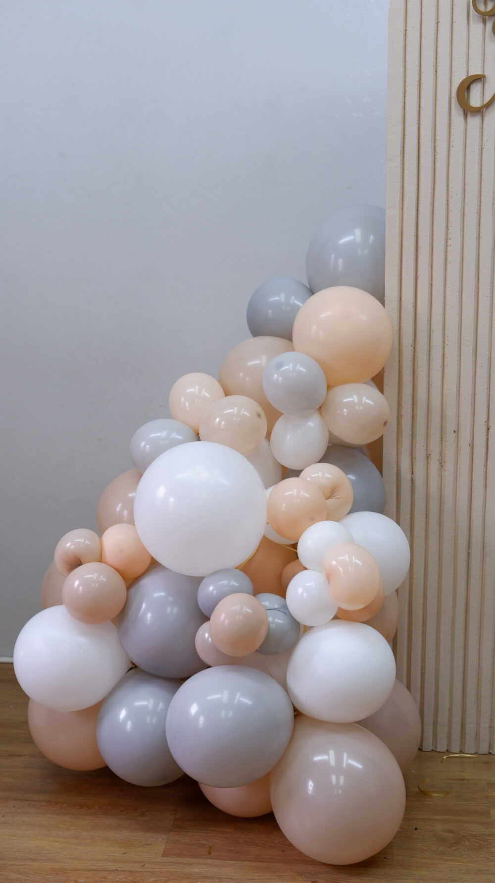 Ready To Send - Thin Pillar Backdrop - Image 4